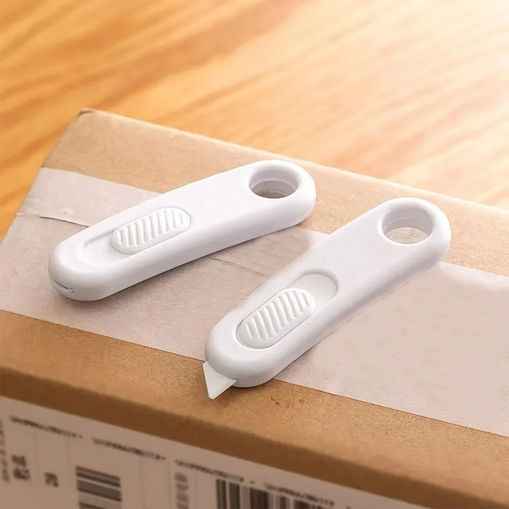 Portable Mini Ceramic Utility Knife Safe Blades Box Packaging Opener Cutting Tools With Keychain Hang Hole With Magnetic Suction