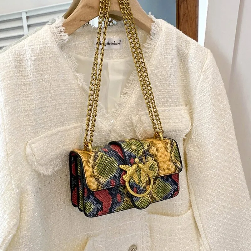 Korean Style Women's Snake Print Square Bag - Stylish Flap Design Mini Crossbody Bag for Phones & Coins Trendy Fashion Accessory