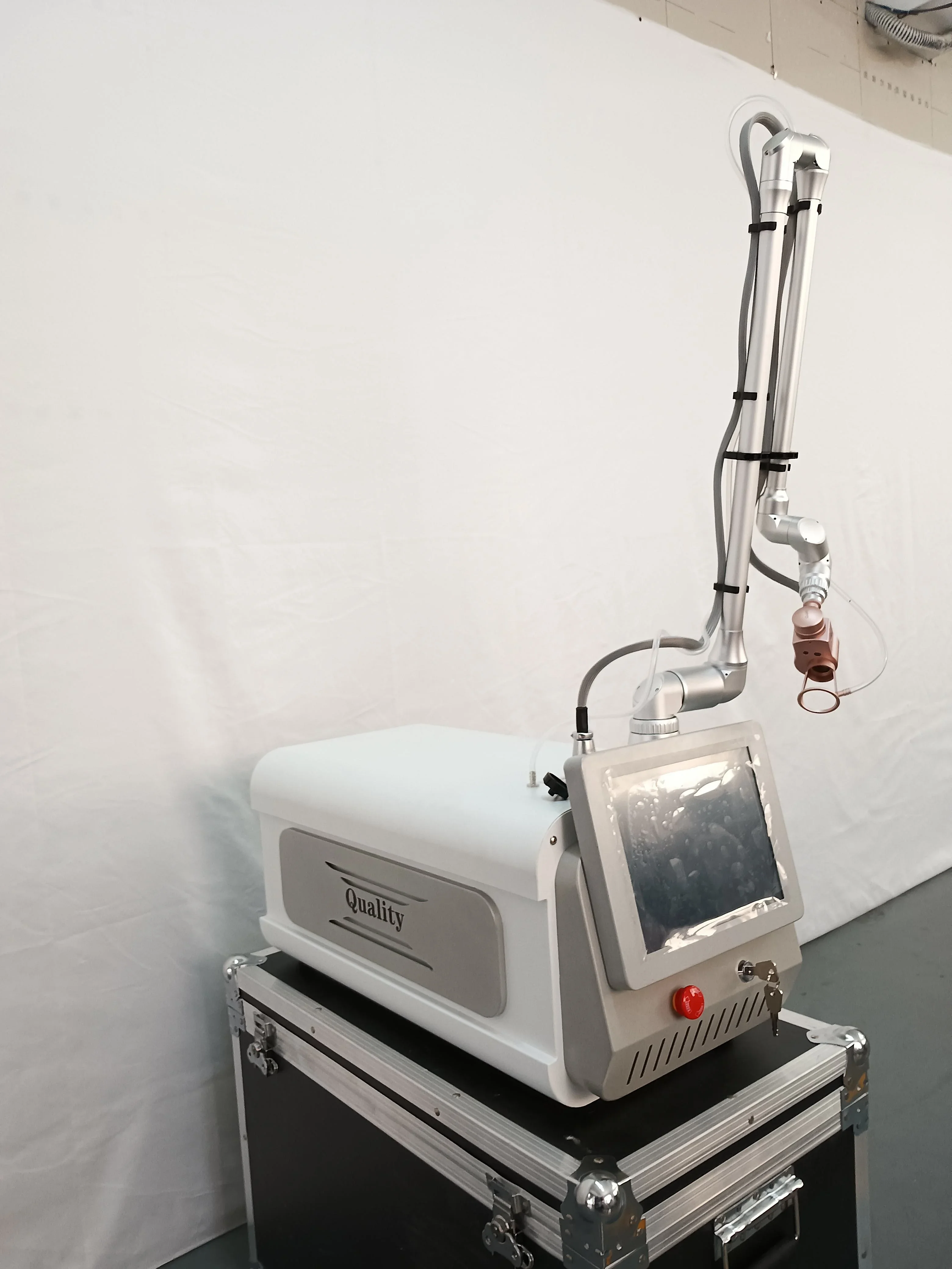 CE Co2 Fractional Machine for Vagina Tighting Pigment Removal Skin Resurfacing Machine For Wrinkle Removal and Acne Scar Removal