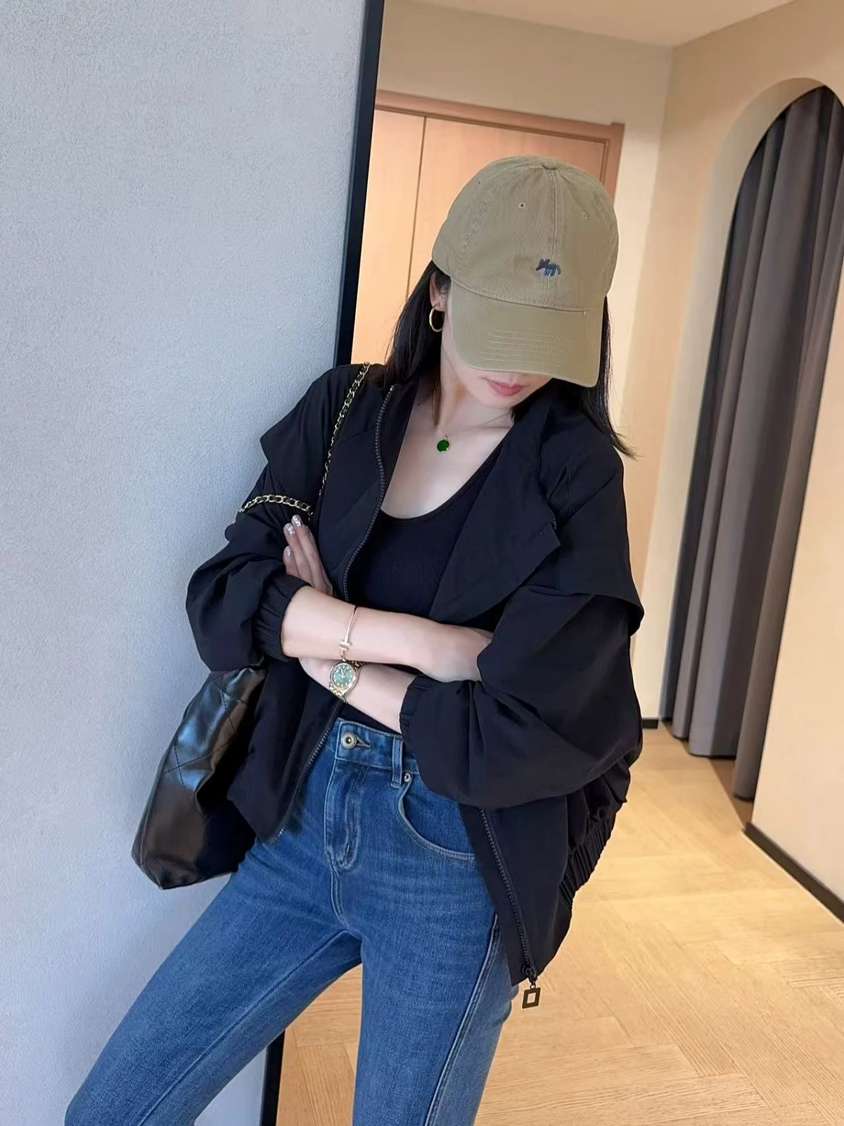 

WTHEONE Функциональная ветрозащитная короткая куртка с воротником-стойкой, повседневного кроя, женская, осень 2025, модная верхняя одежда