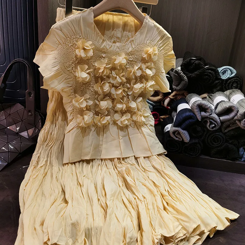 

Miyake Pleated Skirt Set 2025 Spring and Summer New Pleated Dress Short-sleeved Loose Mid-length Skirt Female Two-piece Set