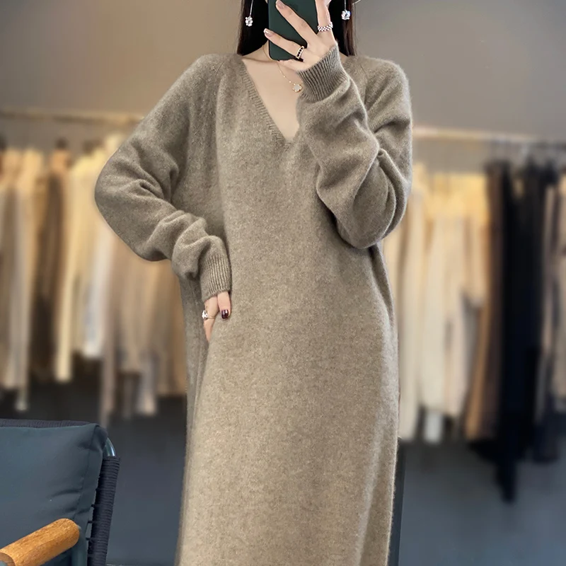 Fall/Winter 2023 New Long 100 Pure Wool Knitwear Women\'s V-neck Dress Loose Slim Sweater Top