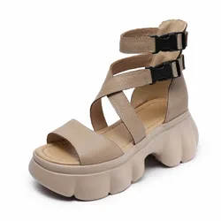 2023 nowe modne buty na lato damskie sandały prawdziwa skóra Retro damskie kliny sandały na platformie Peep Toe sandały na wysokim obcasie czarne