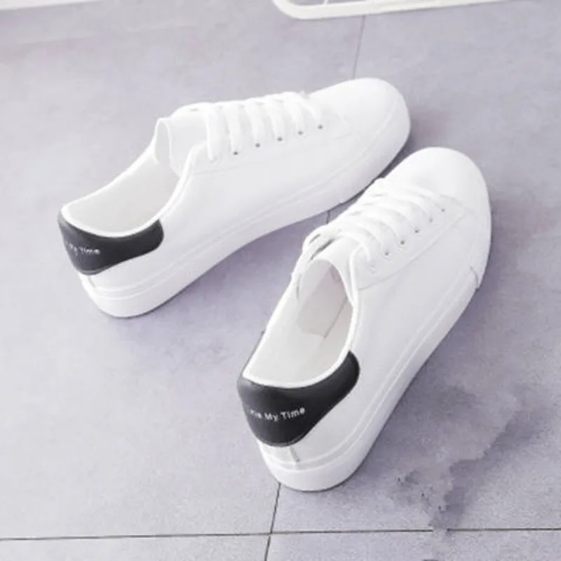 Sapatos femininos de couro vulcanizar em plutônio, tênis clássicos casuais, cor sólida, branco, moda nova, 2024