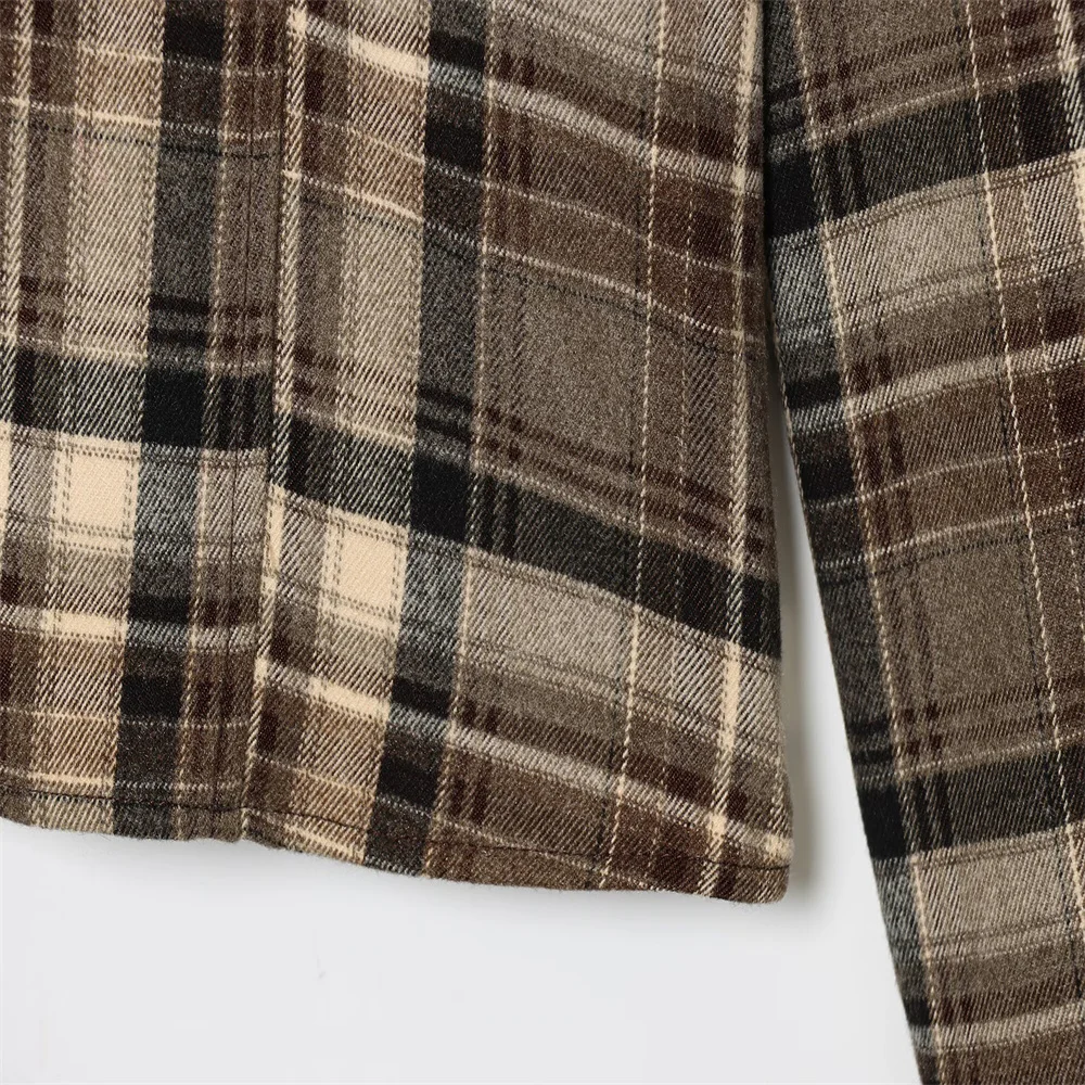 Winter new fashionable and stylish casual slim fit plaid long sleeved shirt for women, cinched waist to show off weight