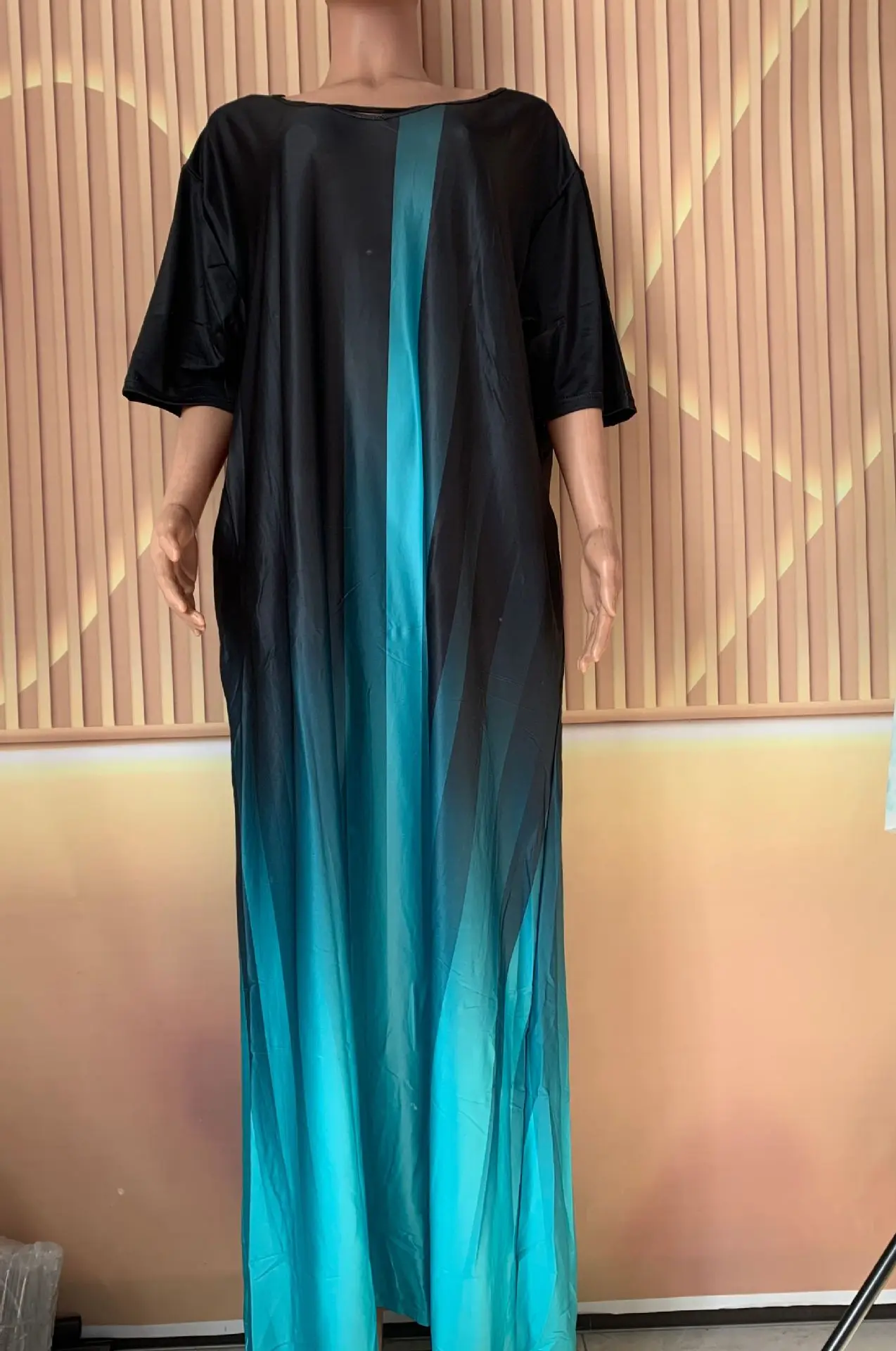 Europe And The United States Summer New Gradual Positioning Printed V-neck Short-sleeved Large-size Pocket Dress Long Skirt