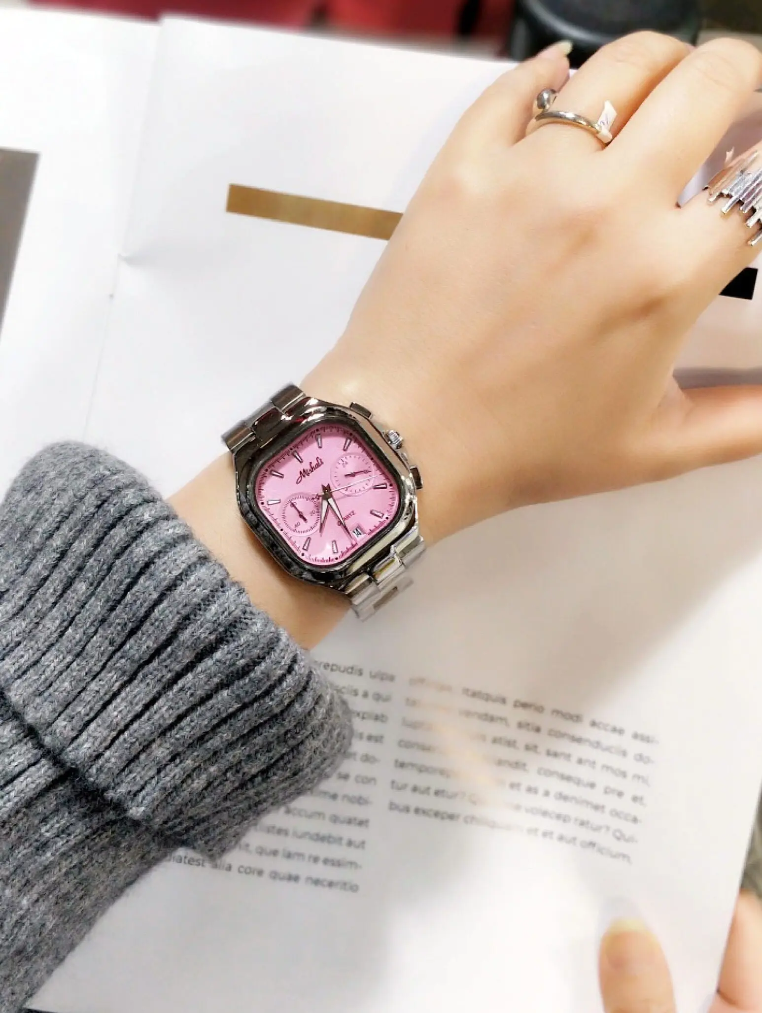 New CandyColored Women'S Watch With A LargeSquareDialA Fashionable And StylishTimepieceA Unique WatchPerfect As A Gift For Women