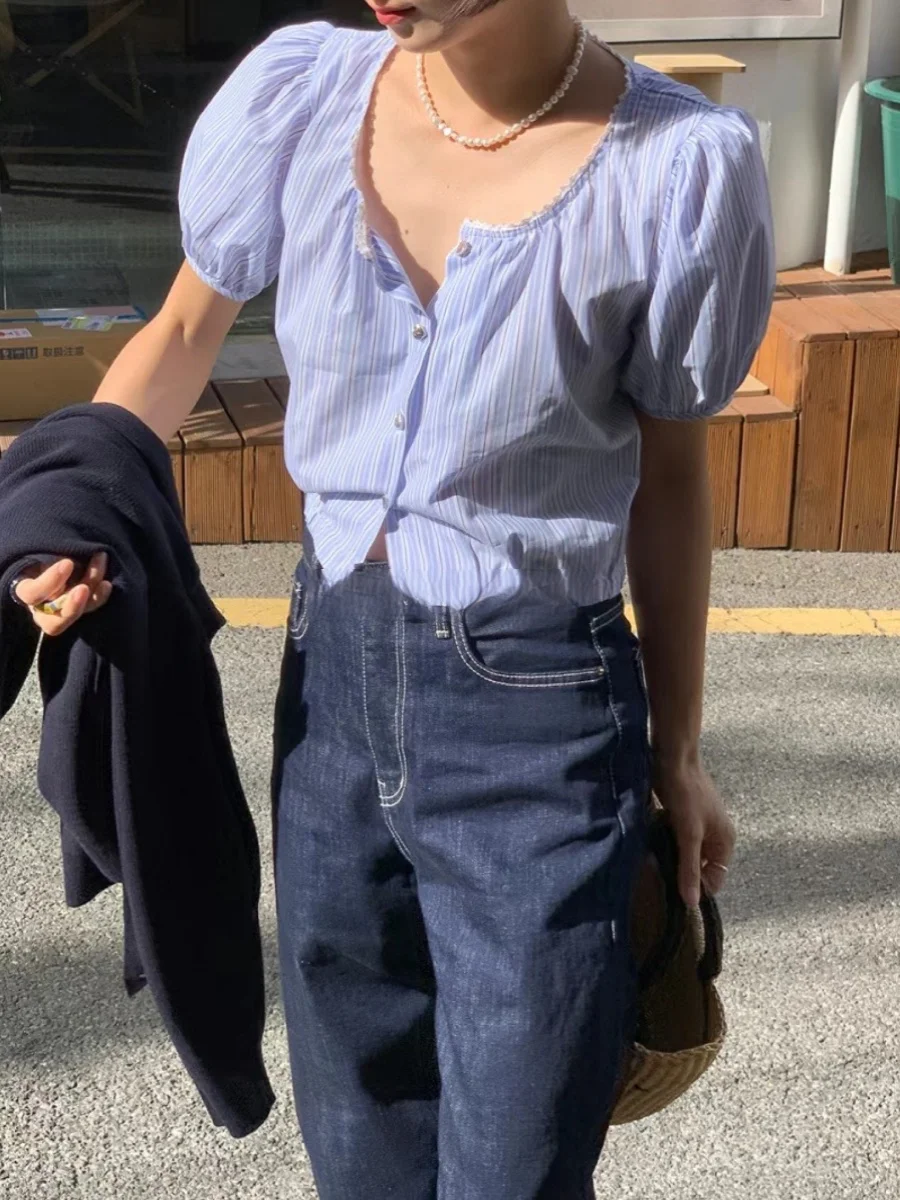 유니크 SEI 매트 하트 버튼 스트라이프 다용도 레이스 칼라 버블 슬리브 탑 한국 스타일 출퇴근 바람막이