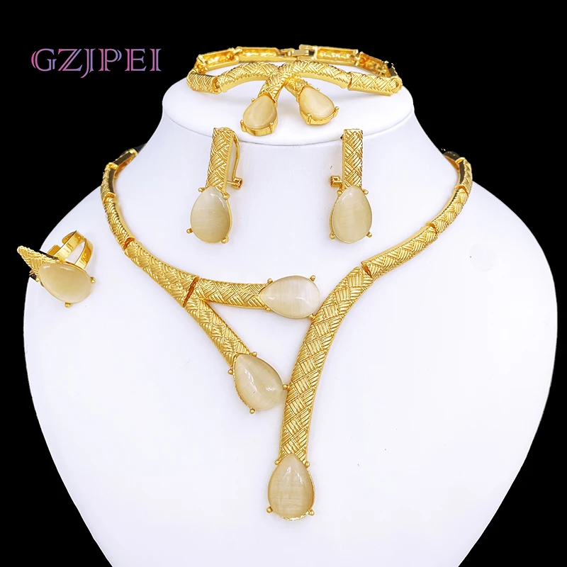 

Dubai Gold Color Jewelry Set For Women Fashion 18K Gold Plated Pink Opal Jewelry Necklace Earring Ring Bracelet Set Daily Wear