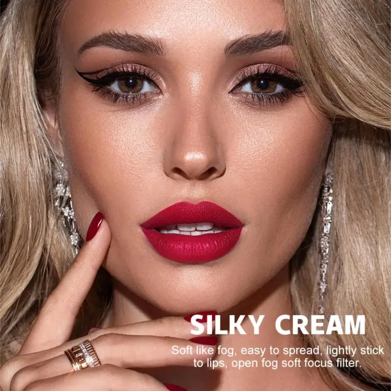 Matita per rossetto cosmetico rosso 2 in 1 impermeabile a lunga durata Matita per labbra idratante rossa sexy Cosmetici rossi Contorno Tinta opaca