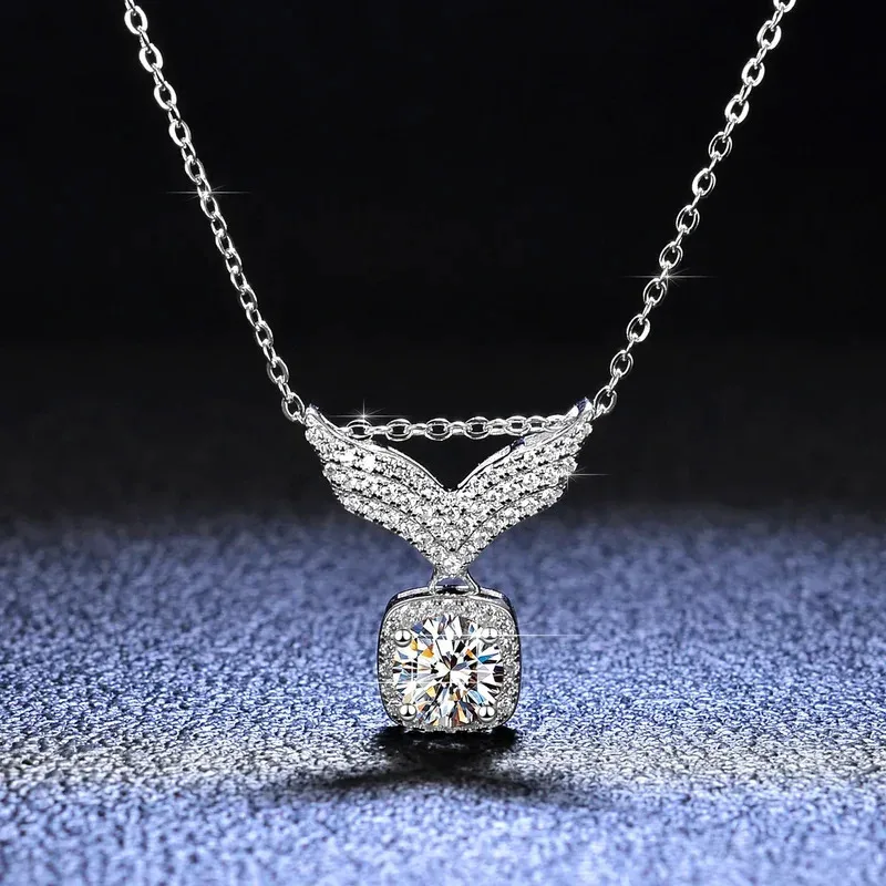

18K Gold Set With D Color Necklace VVS1 Diamond Women'S Angel Wings Moissanite Pendant PT950 Platinum Clavicle Chain