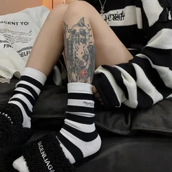 High Quality For Men Women Fashion Brand Joint Black White Striped Embroidery Socks Sport Cotton Personality Creative Casual Sox