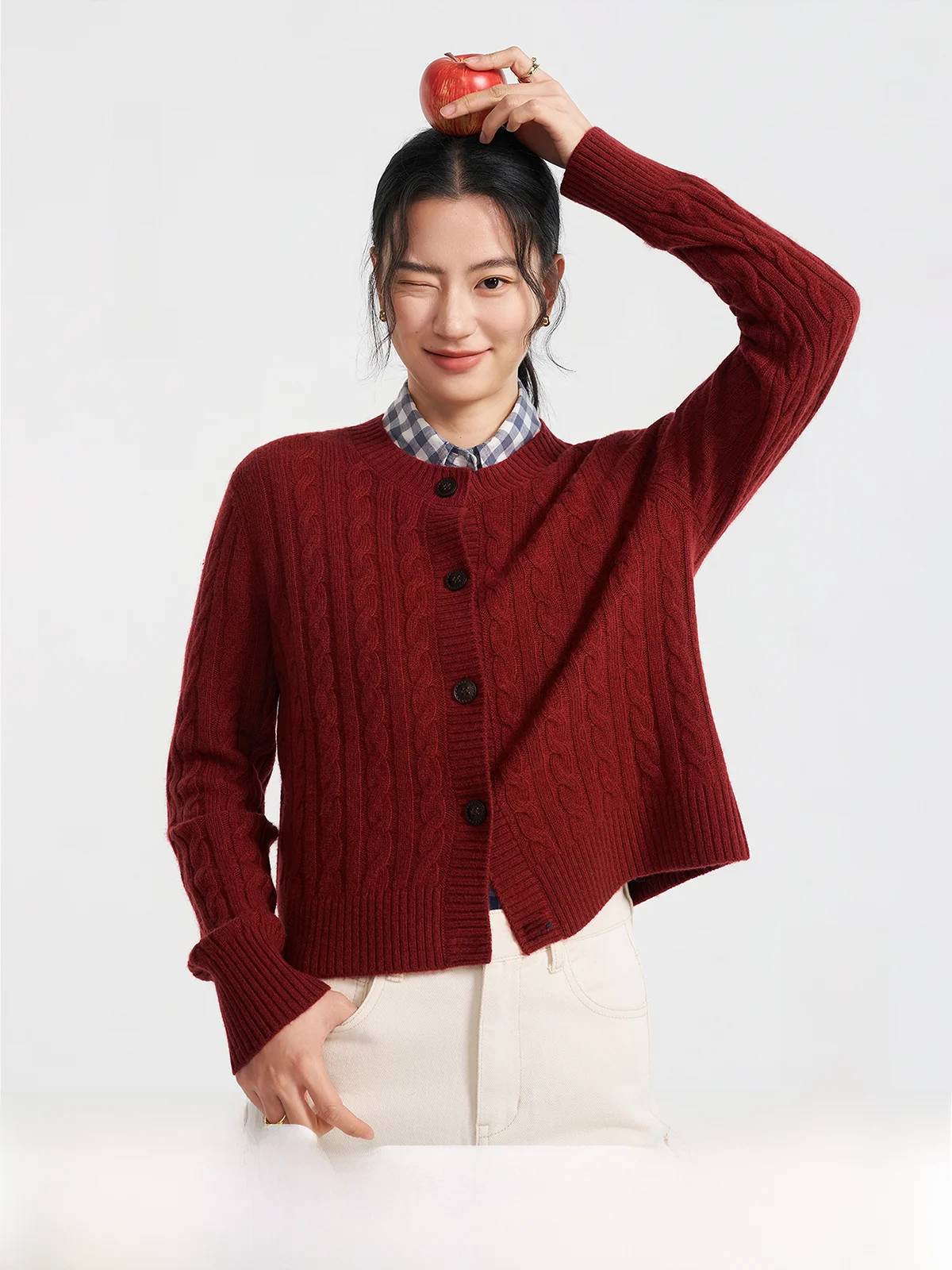 

Женский вязаный кардиган из смесовой шерсти с четырехцветным узором «косы» и цветочным дизайном, идеальная посадка