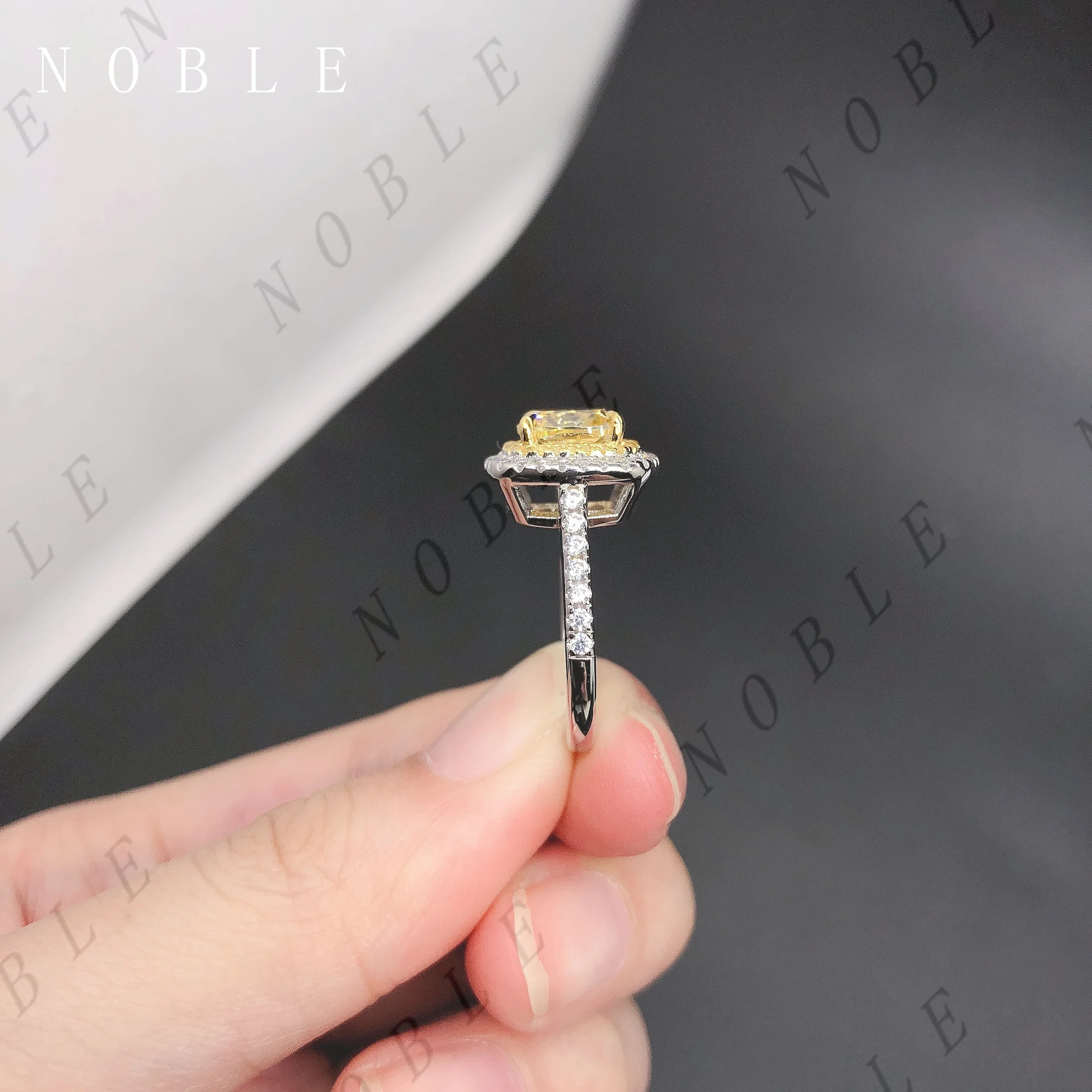 Echter Weißgold AU750 Ring 2,5 CT Strahlend geschliffener gelber Diamant Verlobungsringe für Frauen Schöner Jubiläumsring – Detail 5