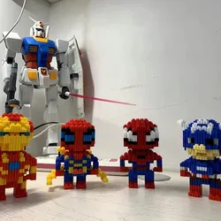 Disney Building Blocks Avengers Micro Diamond Small Particles Assembled Building Blocks Iron Man Spider Toy DIY Building Blocks