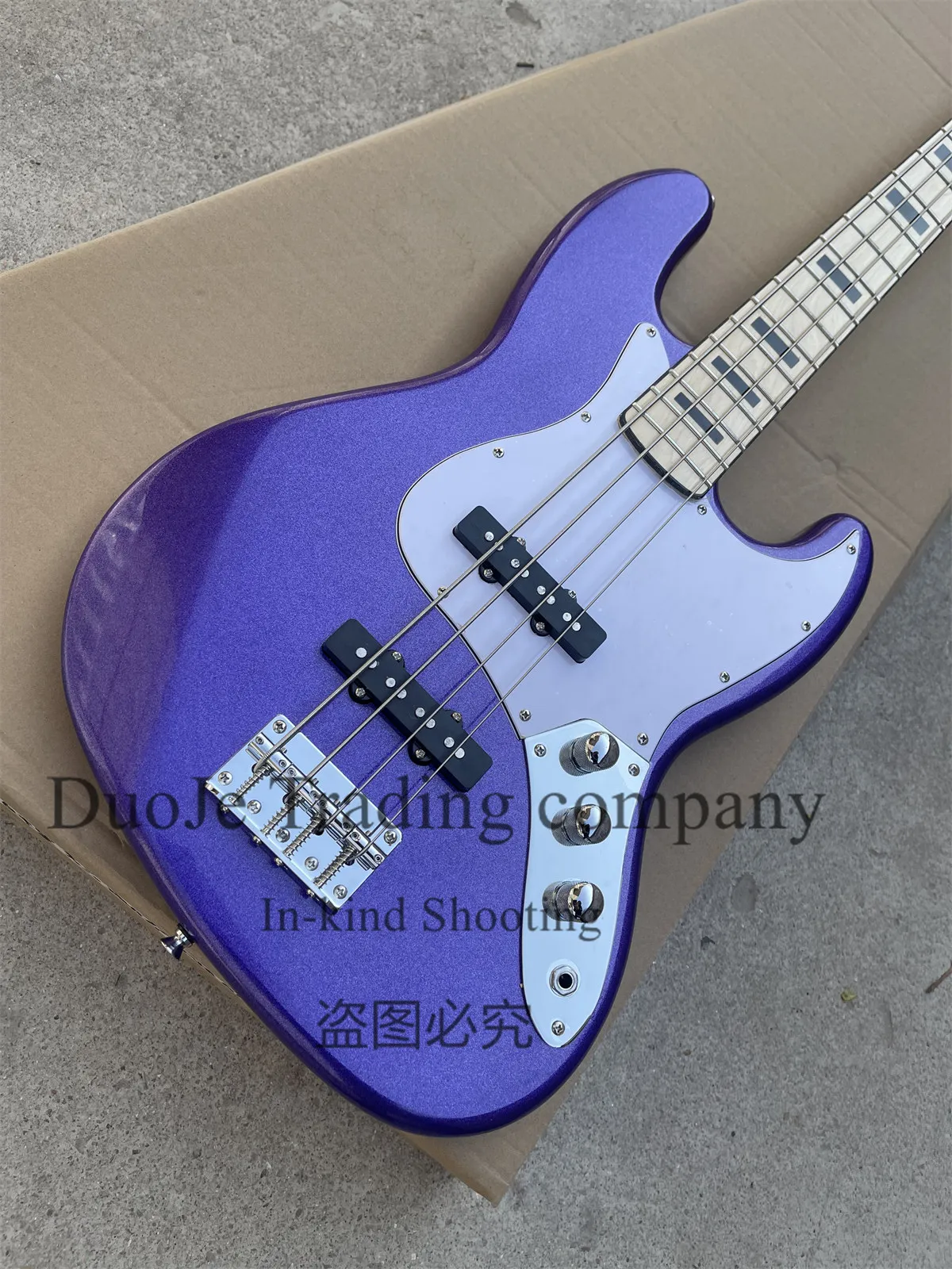 4 String Metal Purple Electric Bass Maple Neck Jaz Body Maple Fingerboard Black Inlay White Pickguard Chrome Tuners