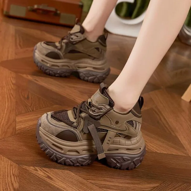 

Весенние модные ретро-кроссовки на массивной подошве, зимние теплые женские туфли из микрофибры, обувь на платформе, женская обувь для увеличения роста