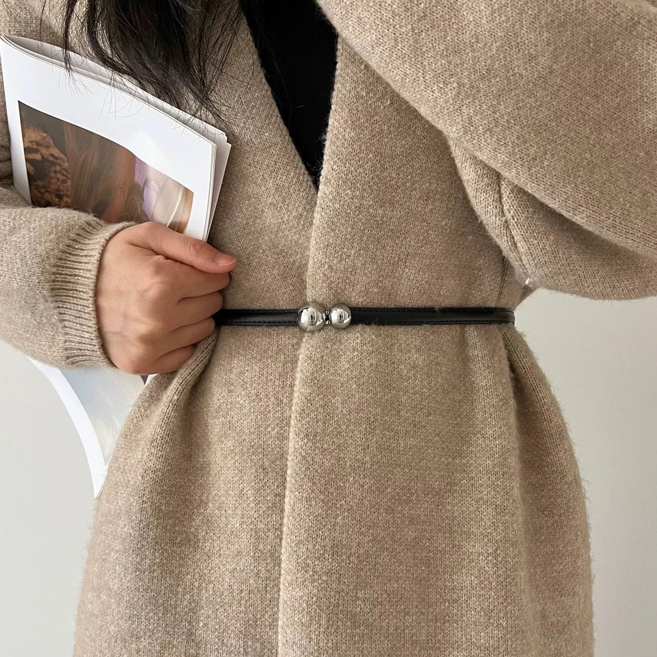 

Универсальный женский тонкий пояс с серебряной пряжкой, декоративная цепочка на талию для платьев, чтобы подчеркнуть талию.