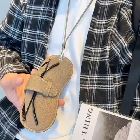 Portable Retro Handmade PU Leather Glasses Bag With Lanyard Hanging Sunglasses Case Simple Glasses Storage Box Sunglasses Case