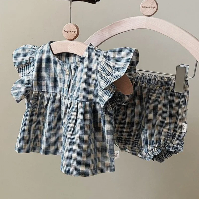 2024 New Summer Newborn Baby Girls Clothing Set Flying Sleeved Cotton Plaid Shirt+PP Shorts Korean Style Children Clothes Suit