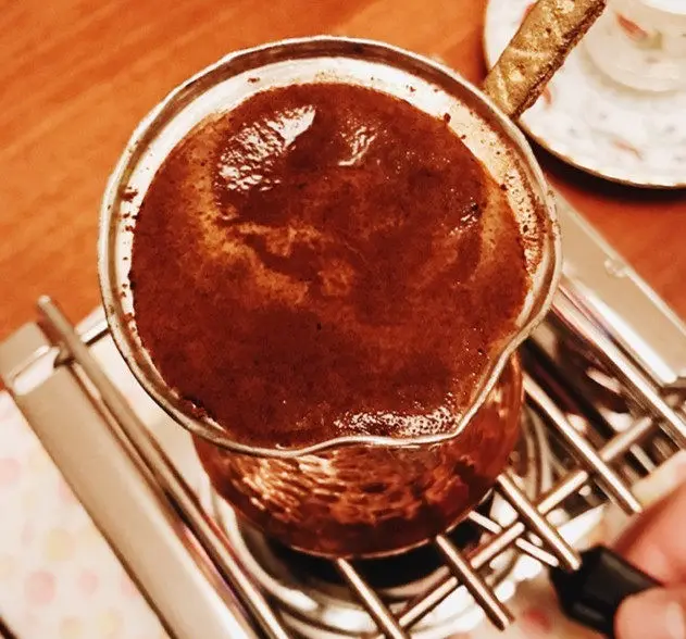 Pure handmade thickened copper hand brewed coffee pot teapot wooden handle heat-proof Internet celebrity European style