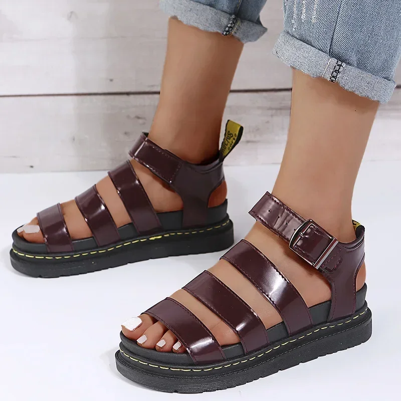 Summer 2024 Classic Leather Sandals Ladies Roman Buckle Open Toe Beach Shoes Thick Bottom Leather Fish Mouth Trifle Sandals