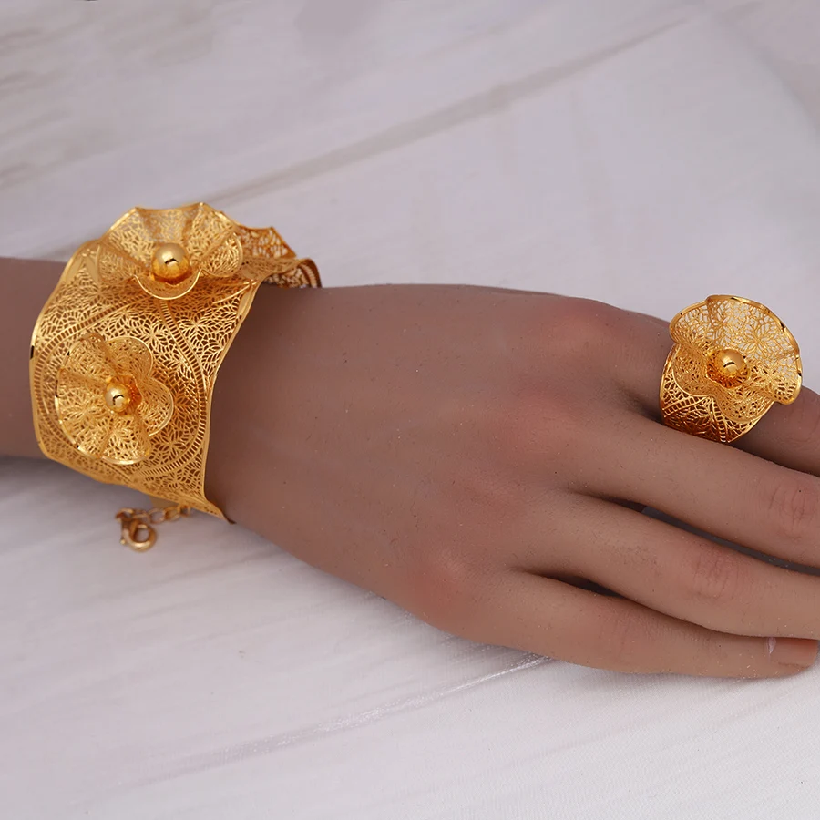 Middle Eastern Bride Wedding Copper Hollow Flower Bracelet Ring Set Dubai European and American Women's Open Bracelet