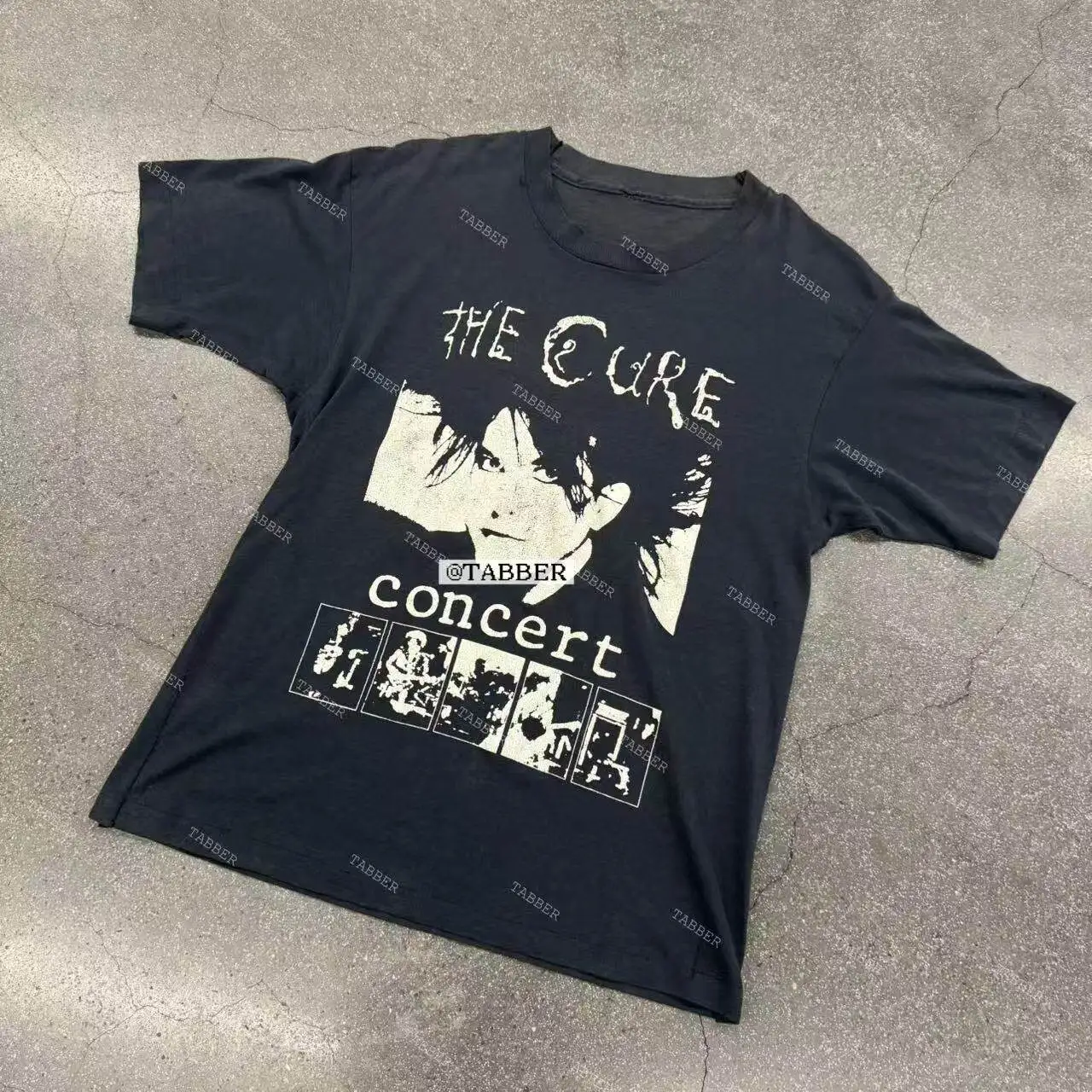 Maglietta A Maniche Corte Con Stampa Vintage The Cure Band Vinetage Washed Vintage Old Portrait Print-image
