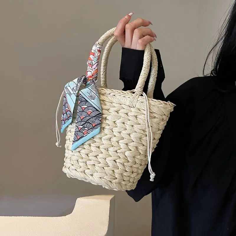 

Popular Bag 2024 New Trendy and Fashionable Women's Summer Grass Weaving Crossbody Bag with Small Design Handheld Bucket Bag