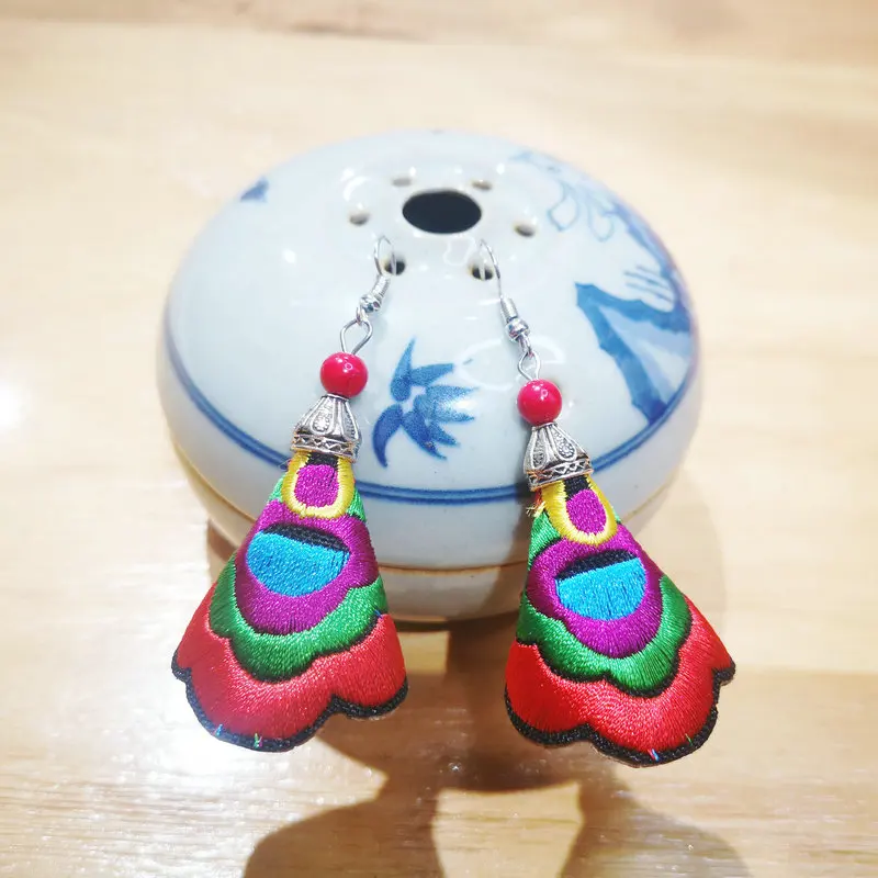 Neo-Chinese Style Embroidery Earings Oriental Ethnic Style Peacock Feather Pattern Stitchwork Earing Beautiful OOTD Accessories