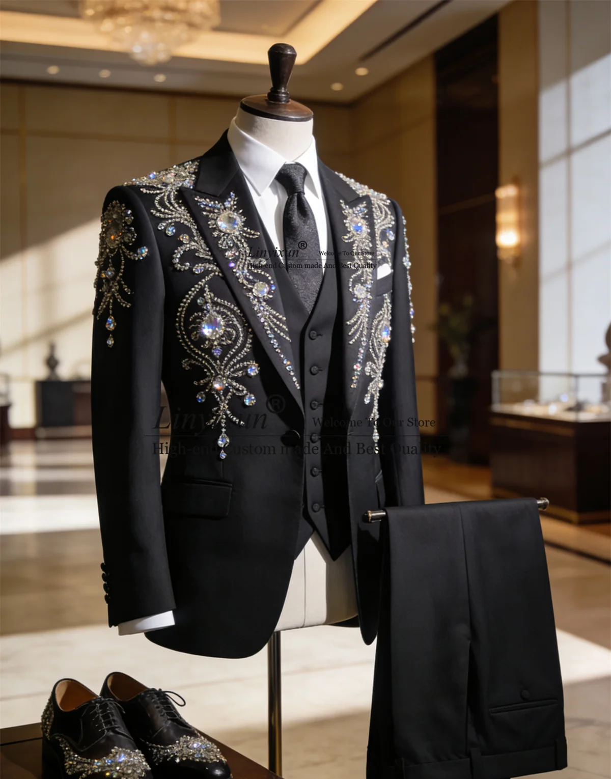 

Glitter Ornament Crystals Men Suits 3 Pieces Sets Groom Tuxedos Customized Wedding Male Prom Blazers Slim Fit Ropa hombre Outfit