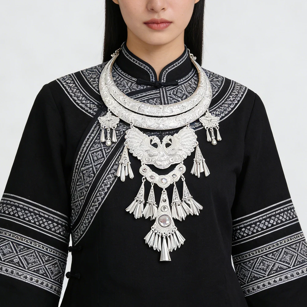 Bohemian Miao Silver Plated Horn Tassel Moon Necklace For Women Alloy Carved Peacoke Pendant Ethnic Choker Statement Jewelry