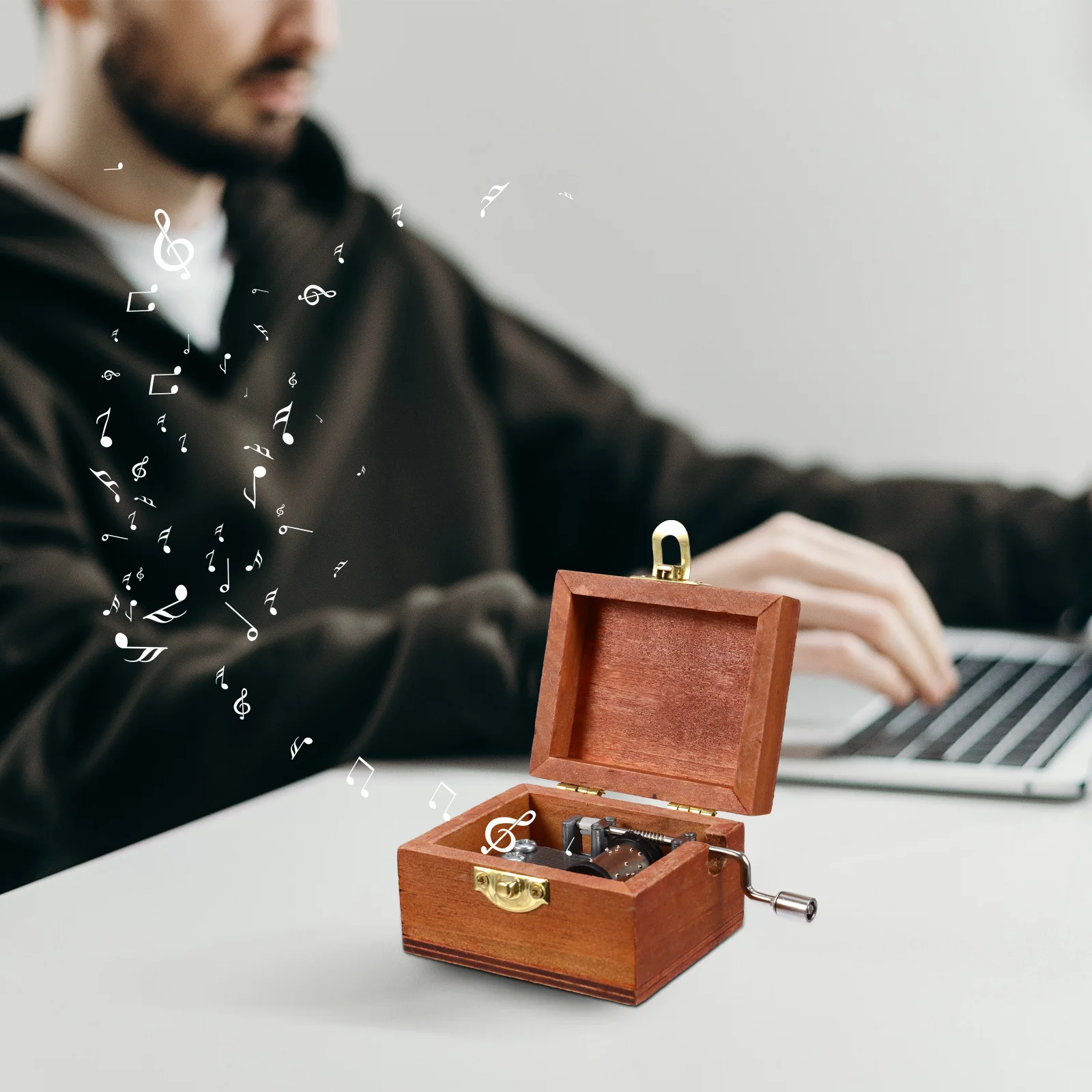 

1pc Wooden Music Box Retro Eiffel Tower Hand Crank Clockwork Musical Box For Gift Mini Mechanical No Required Decorative