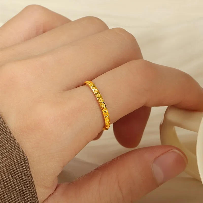 2mm Thin Stainless Steel Pyramids Ring Wedding Band for Women Girl Size 5-10