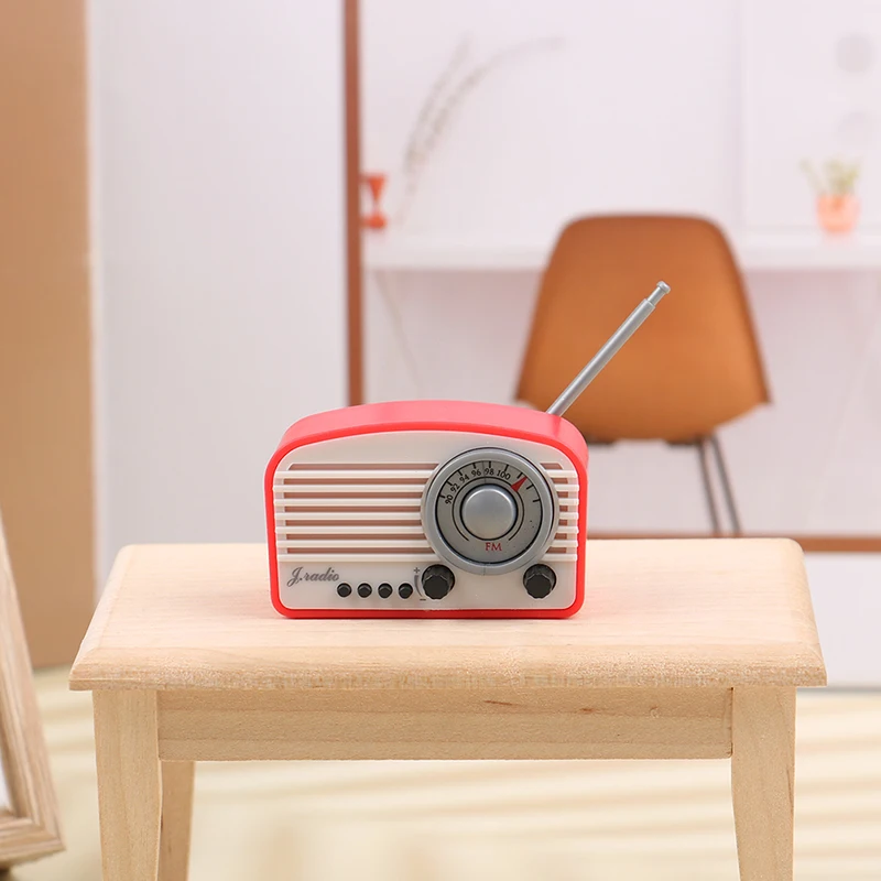 1pc Puppenhaus Miniatur Zubehör Retro Radio Simulation Schlafzimmer Dekoration Modell Spielzeug Winter Geschenk Für Puppe Haus Dekoration
