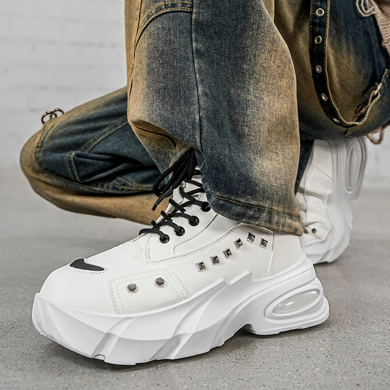 Luxury Fashion Rivet Black High top Outdoor Sneakers Men Leather Design Shoes Street Gothic Punk Boots Men Motorcycle Boots