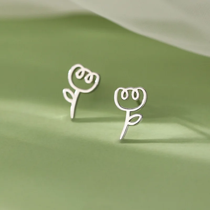 New Cute 925 Sterling Silver Metal Hollowed-out Tulip Stud Earrings for Women Cartoon Flower Jewelry Accessories Gifts Colorfast