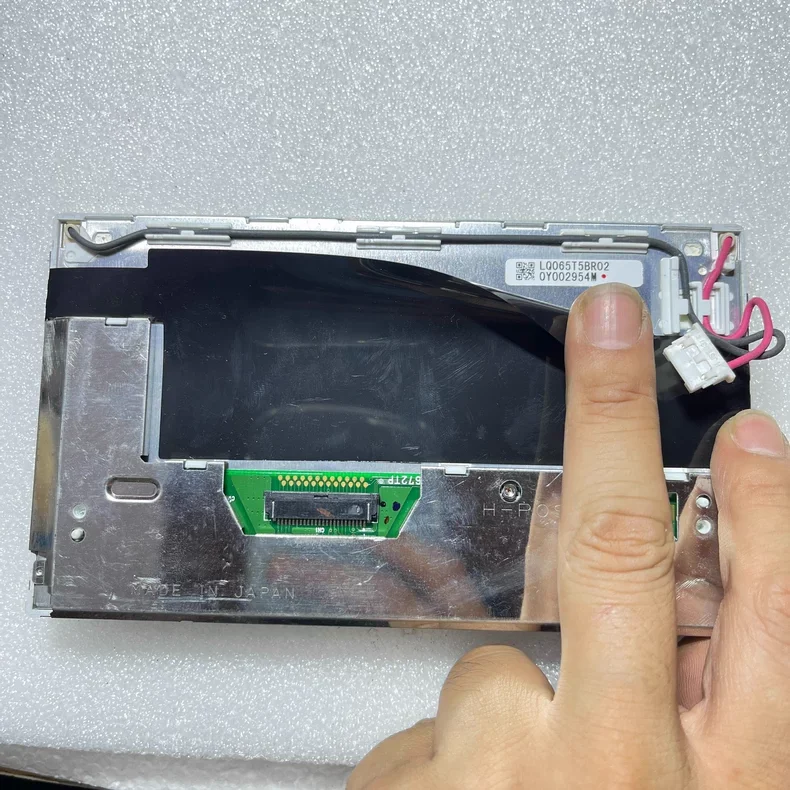 

6.5-inch LQ065T5BR02 Lcd Screen Test normal before sending