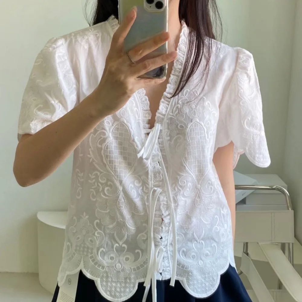 

2026 Summer New Chic Fashionable Retro Embroidered Belted Shirt Women's Top Heavy Workmanship V-Neck Short Sleeve Cardigan