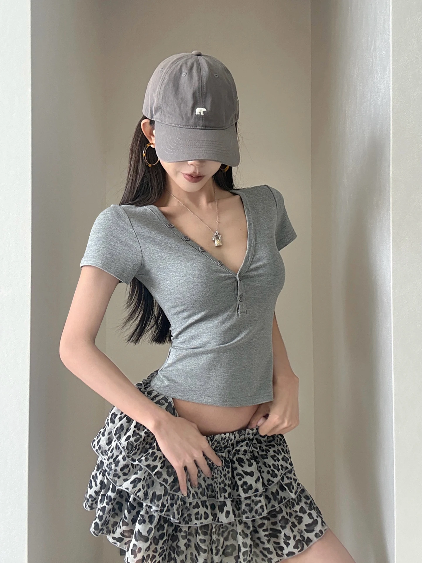 Sexy Short Sleeve Button up V-Neck T-Shirt Women's Slim Fit Base Shirt MianCun Kardashian Cotton Polyester Blend Summer New
