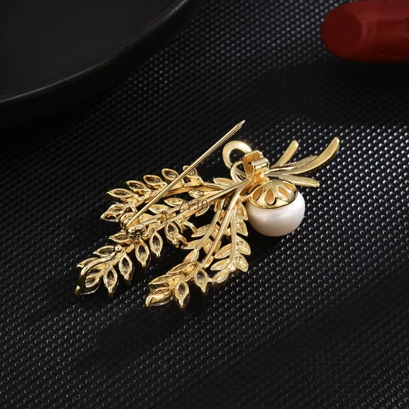 Bros Mutiara Air Tawar Korsase Zirkon Telinga Beras Panen Klasik Aksesori Mantel Ceruk Serbaguna Retro Fashion Mewah Ringan