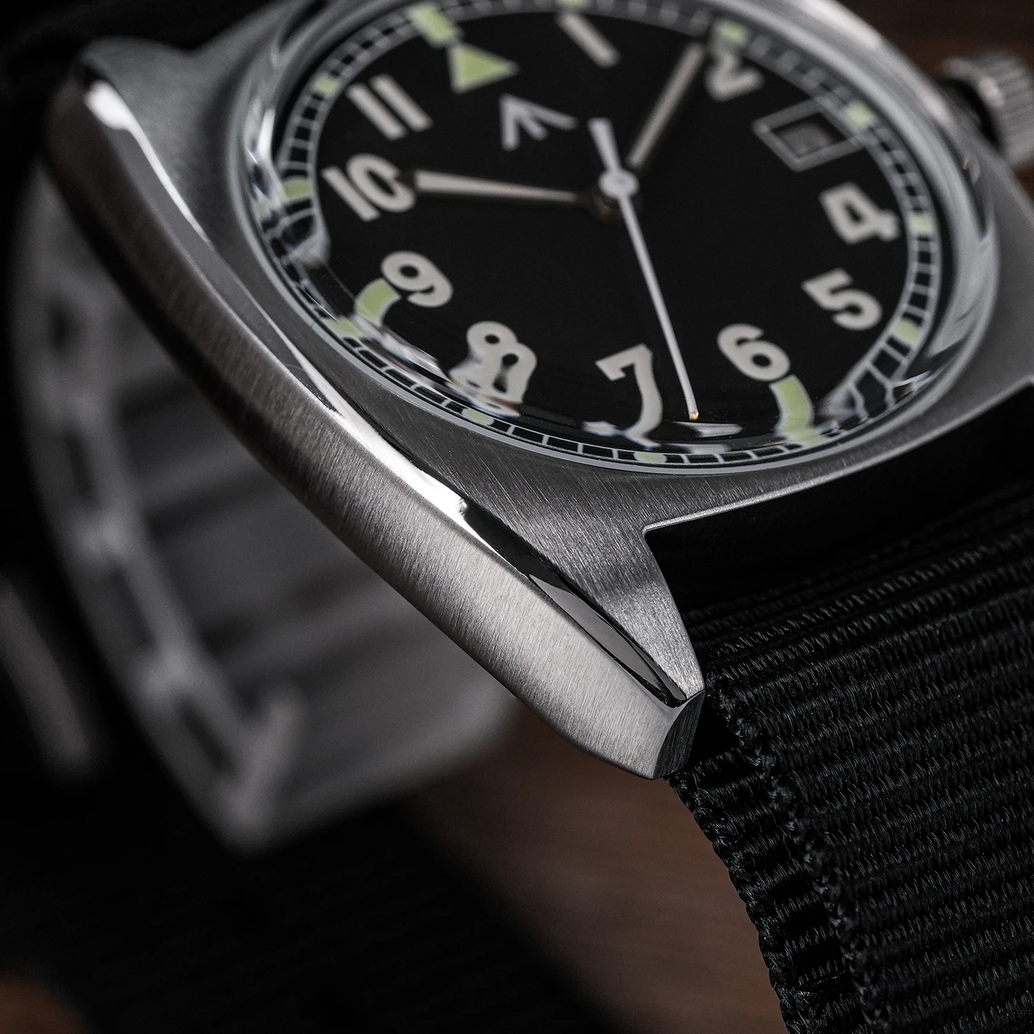 Militado ML17 Watch Miyota Super 2035/ GL12 Quartz Movement Watch C3 And BGW9 Luminova 100m Waterproof Stainless Steel Watches