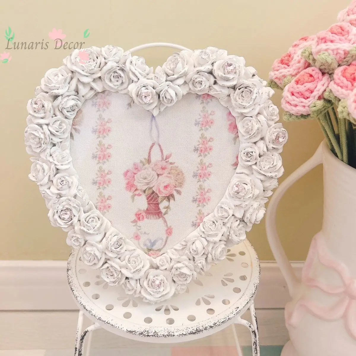 Medieval love roses are old photo frames, do not mind minor flaws, and there is only one size 19 * 19.5.