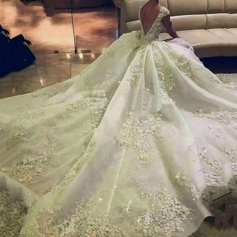 Precioso vestido De novia árabe saudita con cuello en V, Espalda descubierta, flores 3D, encaje con cuentas, vestidos formales De novia, traje De boda hecho a medida