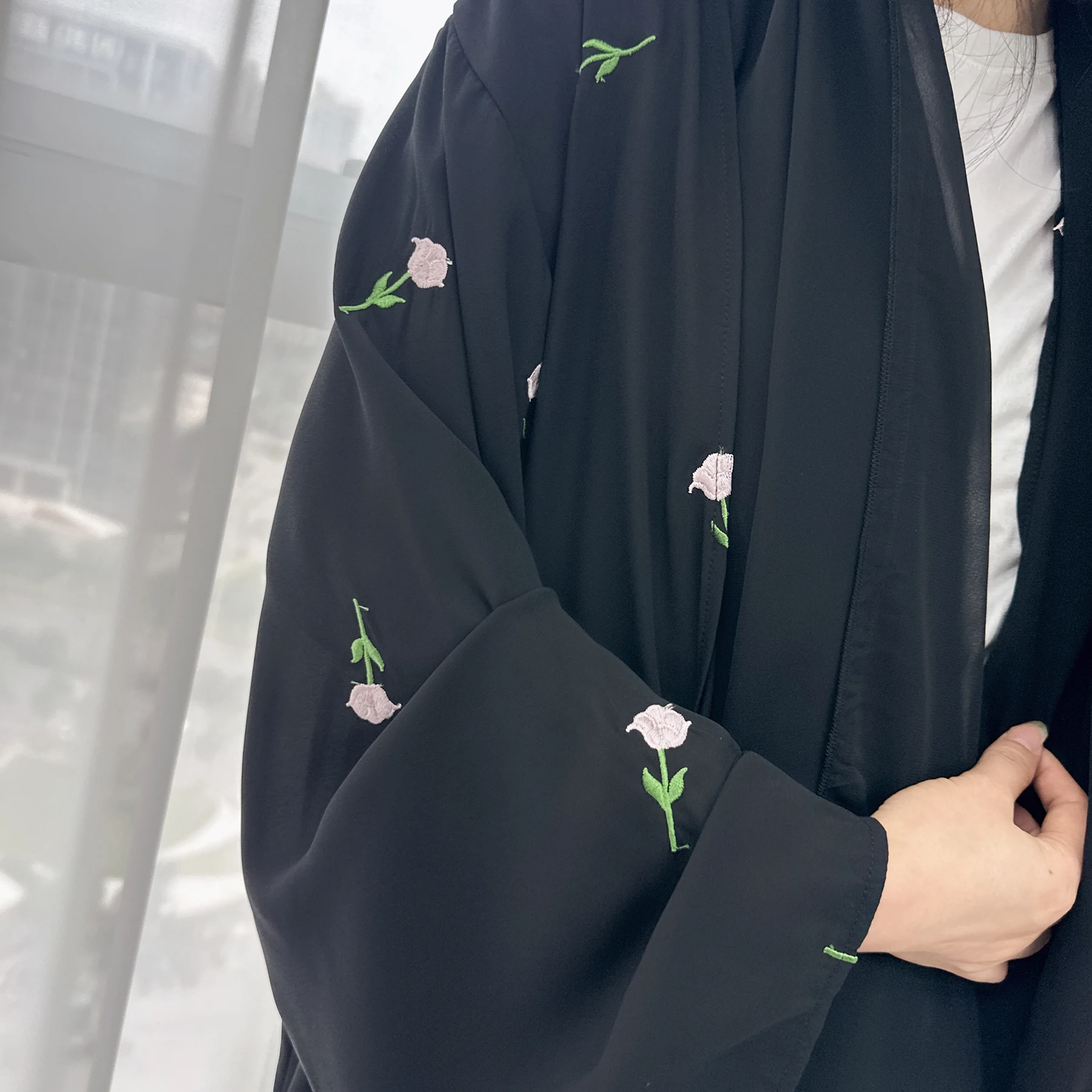 2024 Elegant Embroidery Kimono Abaya With Scraf Hijab Set Womens Dubai Moroccan Caftan Flower Abayas LR818