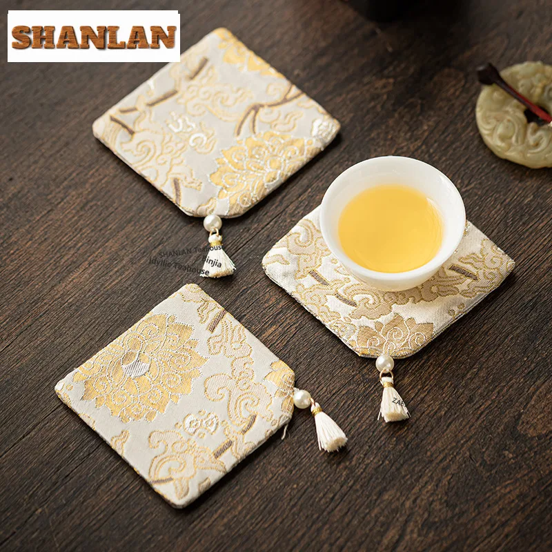 HOYIHM Retro Woven Brocade Tassel Coasters Luxury Hot Pad For Coffee Cups Saucer Anti-scald Placemats Teacup Base Tea Ceremony