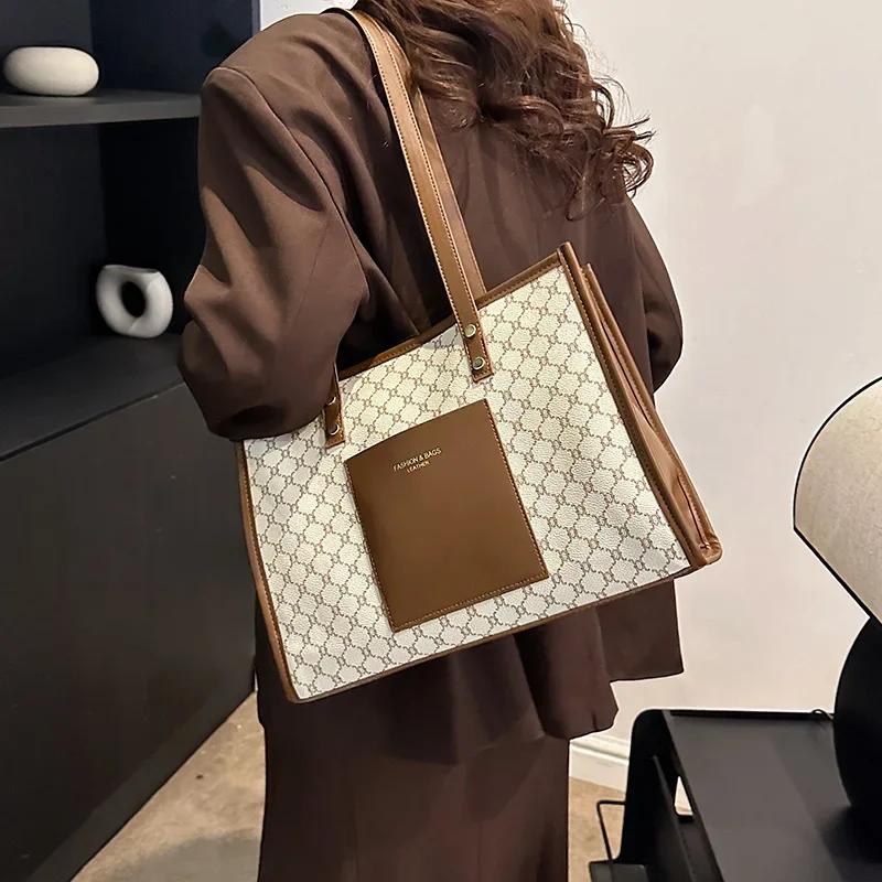 

2025 New! Women's Retro-Print Commuting Single-Shoulder Bag - Large-Capacity Color-Blocked Handheld Tote