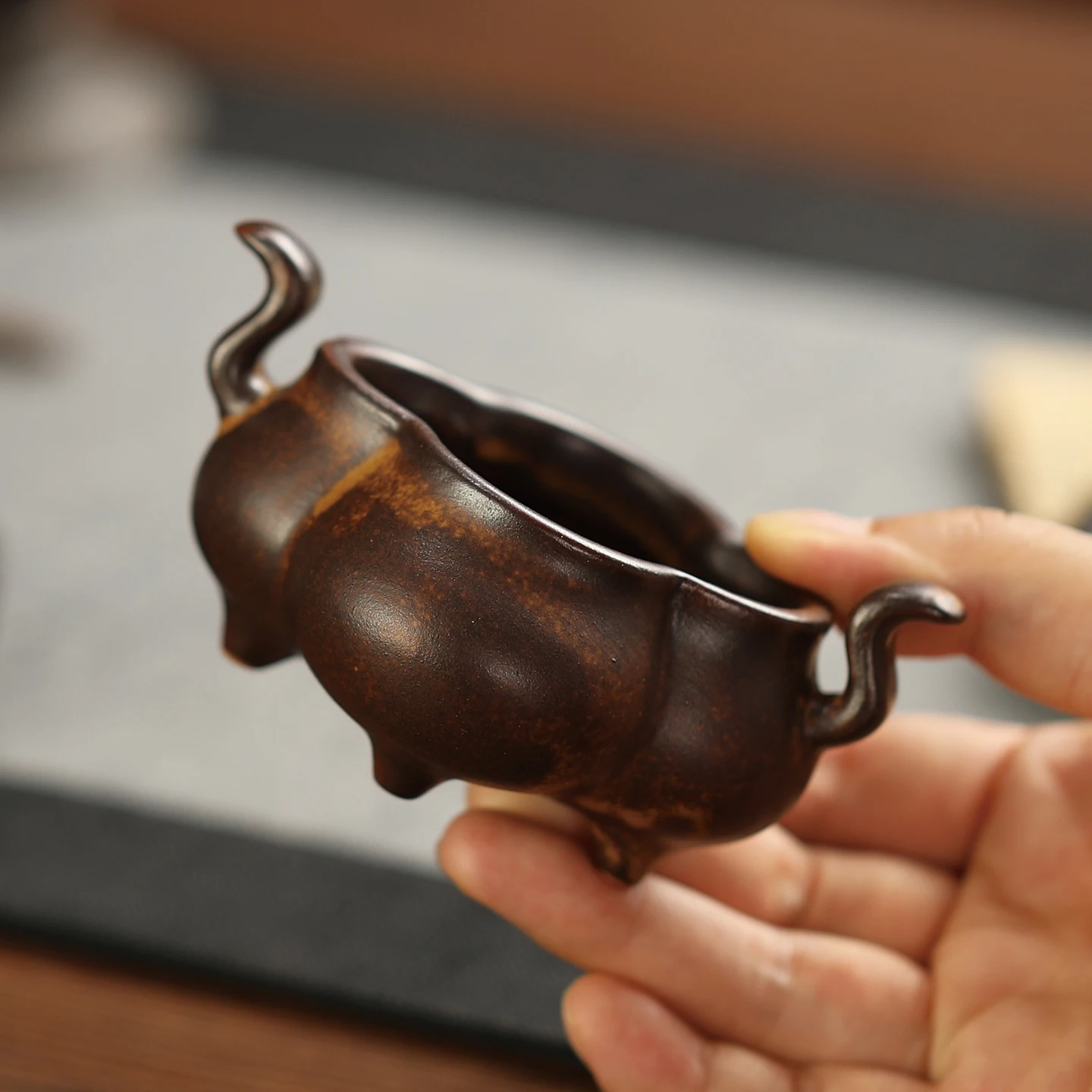 

Song-style binaural household aromatherapy burner, incense holder, sandalwood incense burner, living room tea ceremony ornament