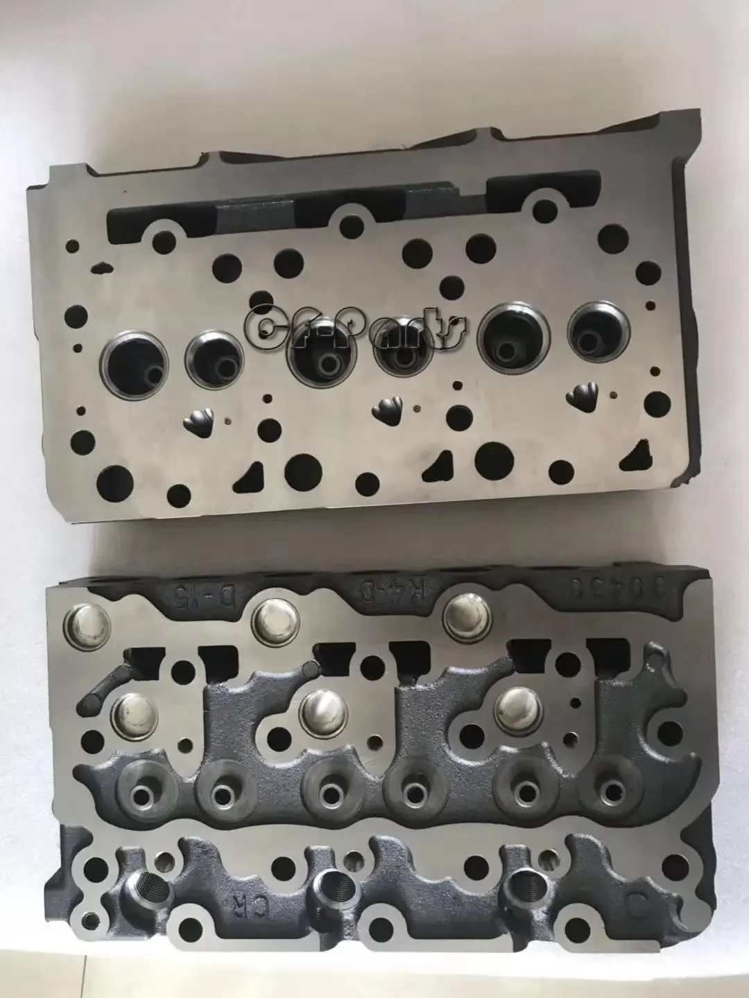 

Free Shipping Complete Cylinder Head For Kubota D1503 D1703 Engine Old Model With Valves