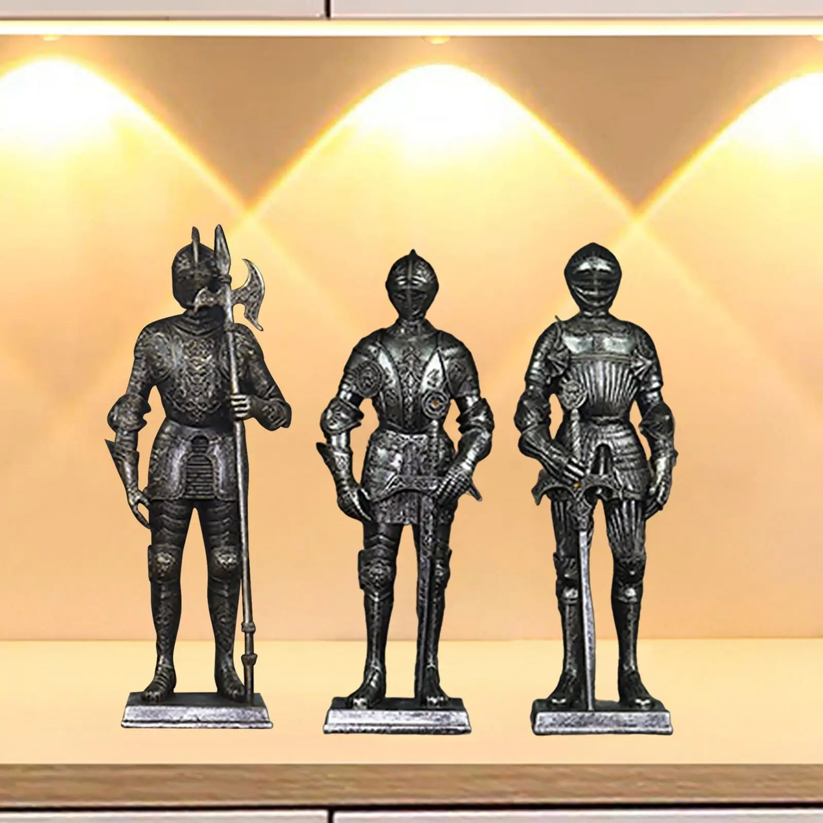 Knight Statue Retro Creative Art Piece Knight Figure Desktop Ornament Sculpture for Bookshelf Fireplace Office Desk Bedroom